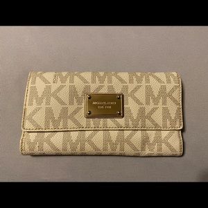 michael kors checkbook wallet